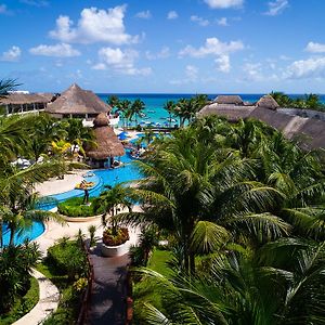 The Reef Coco Beach Resort & Spa